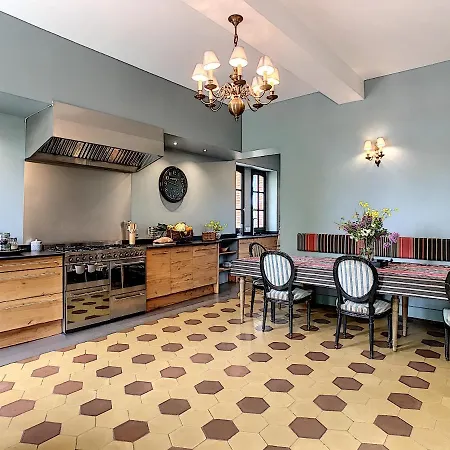 Bastide Des Tourelles Pour 20 Pers. Piscine & * Marzens